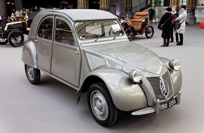 La historia del Citroën 2CV: La leyenda que democratizó la movilidad en Europa