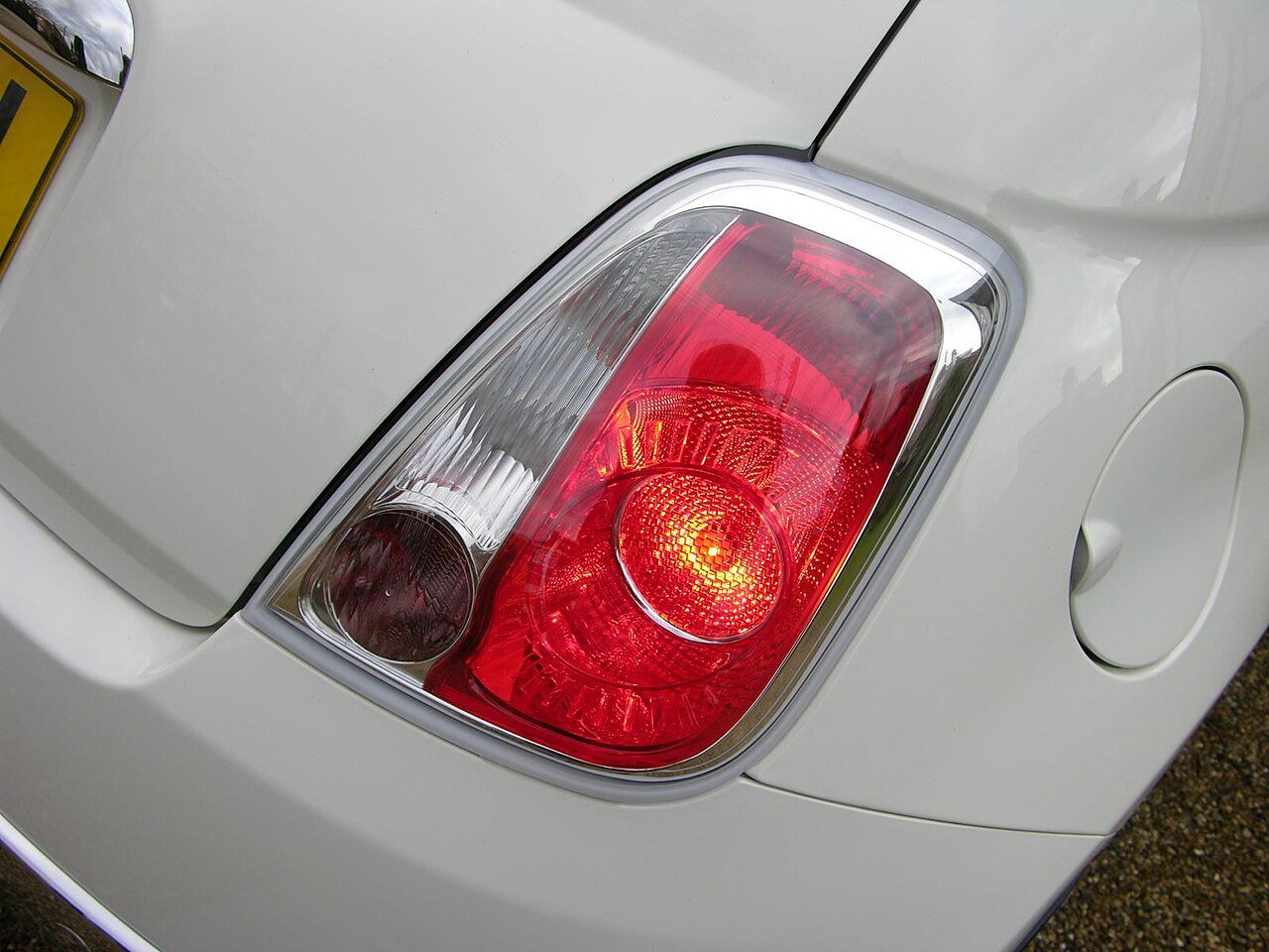 Fiat 500 detalle trasero