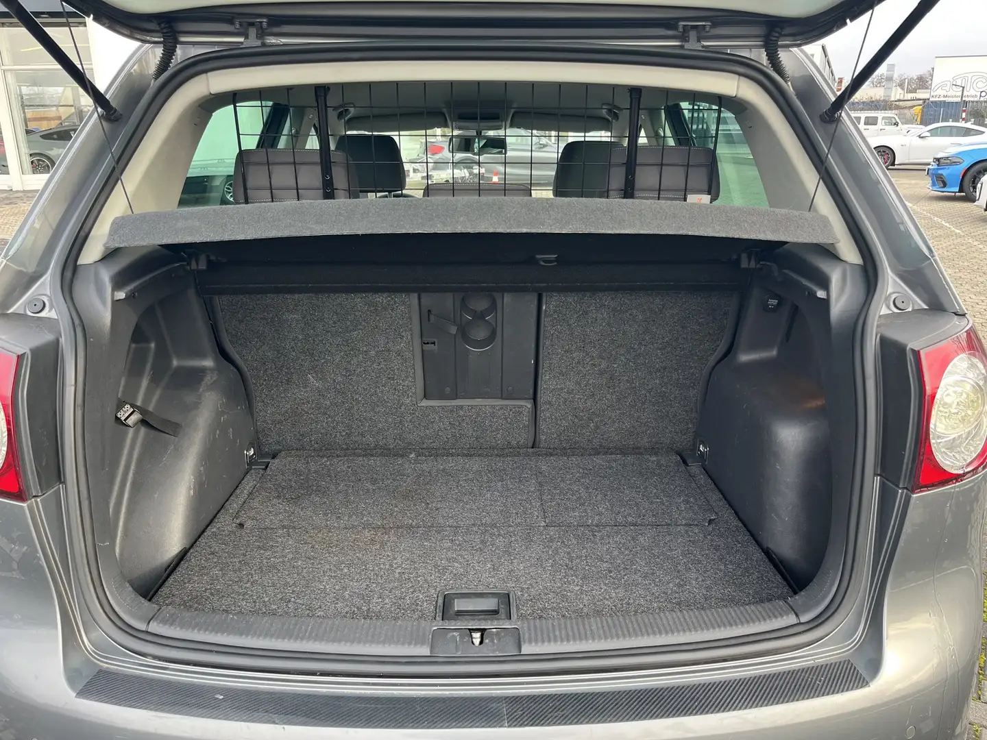 Cuentakilómetros de un Volkswagen Golf Mk5