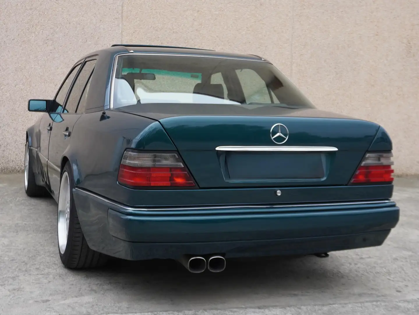 Inspección de un Mercedes W124 antes de comprar