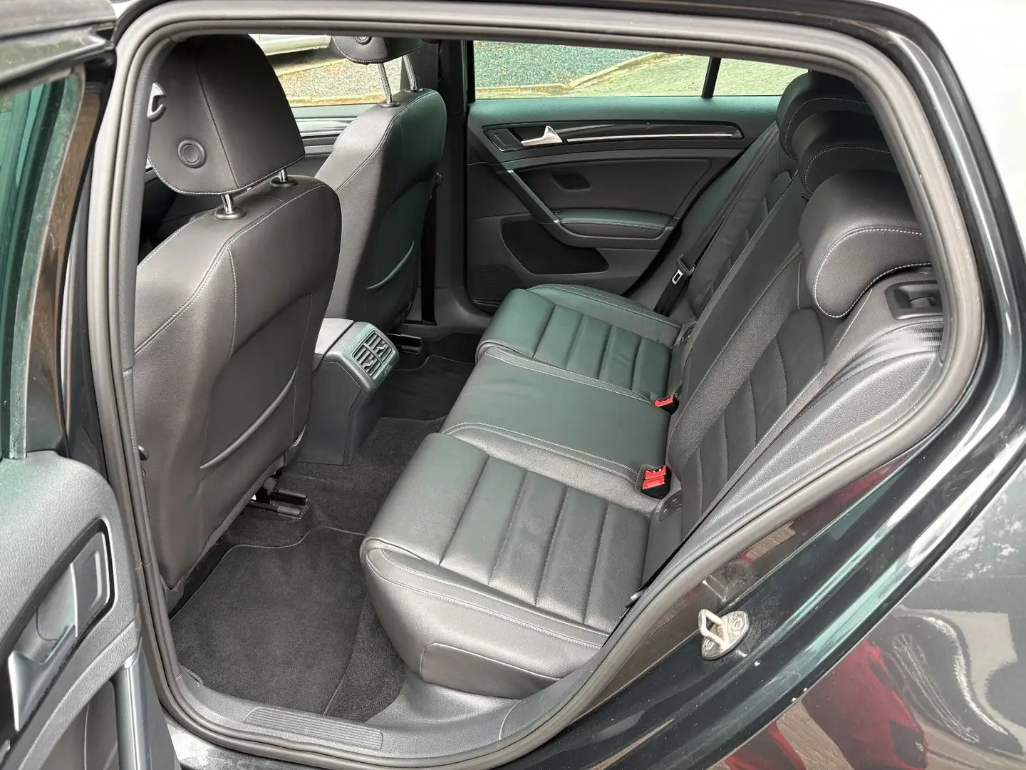 Cuentakilómetros de un Volkswagen Golf Mk7