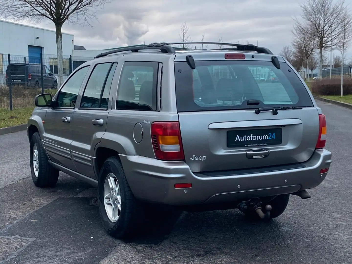 Jeep Grand Cherokee WJ detalle trasero