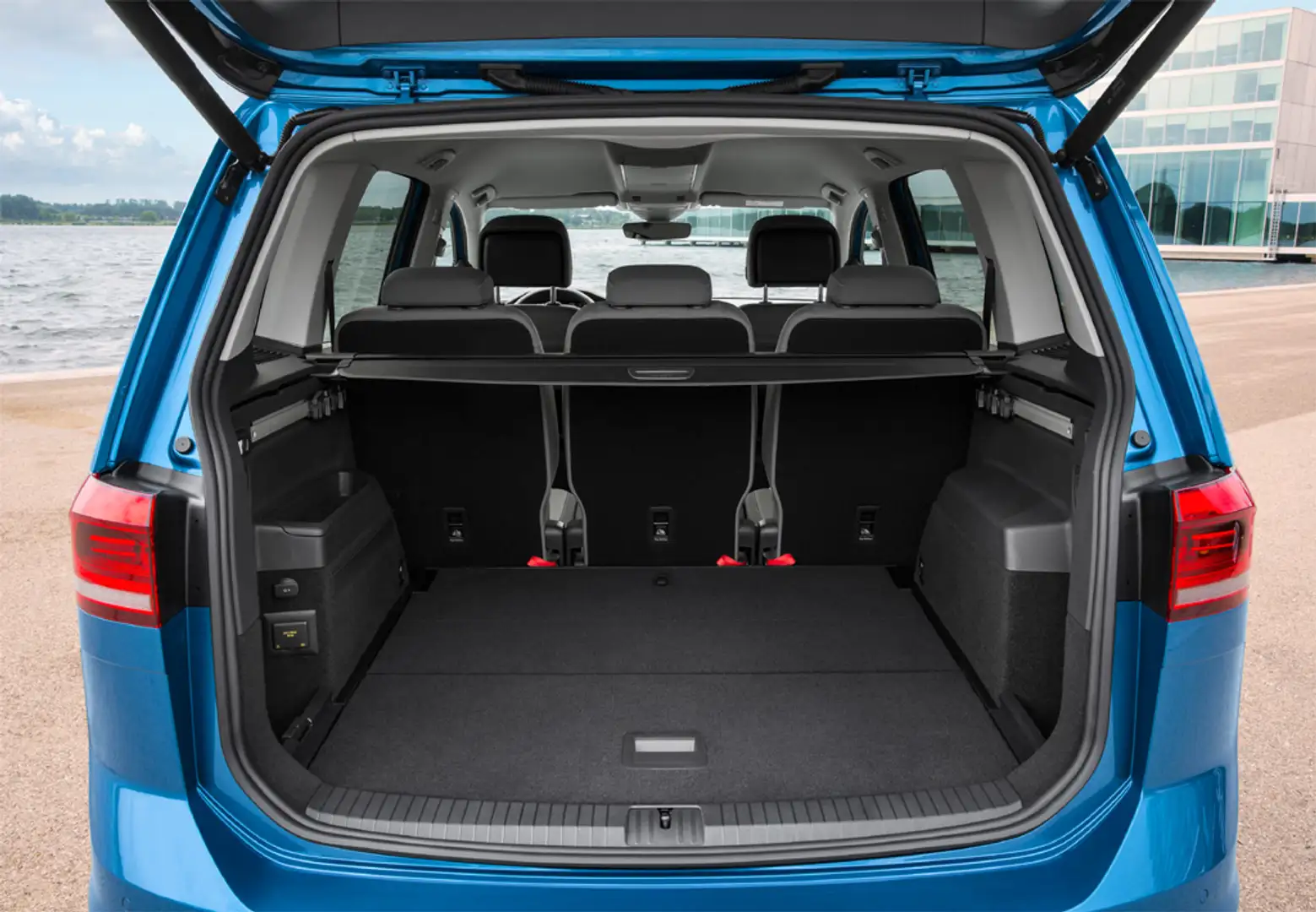 Volkswagen Touran 5T según presupuesto