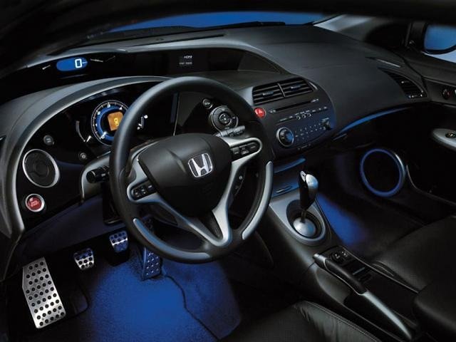 Honda Civic VIII interior