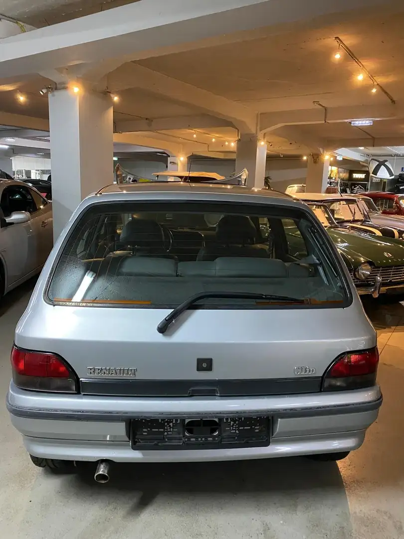 Renault Clio I listo para negociar la compra