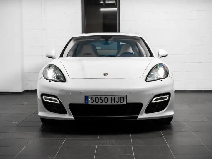 Motor V8 4.8 atmosférico del Porsche Panamera