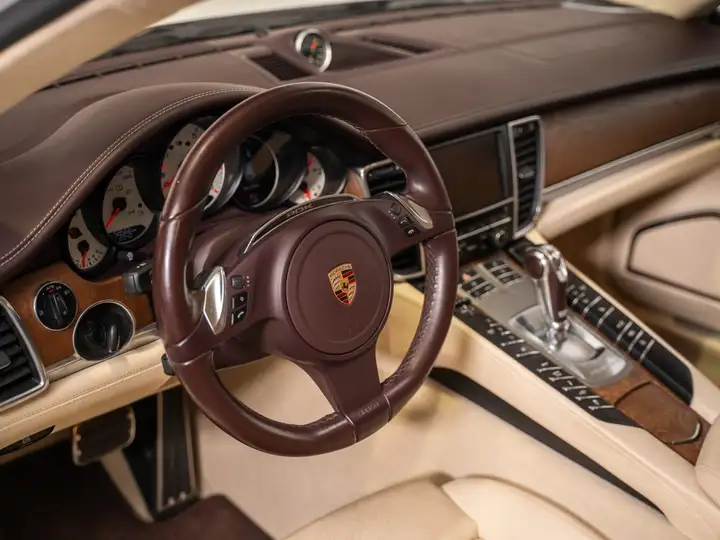 La unidad perfecta del Porsche Panamera G1