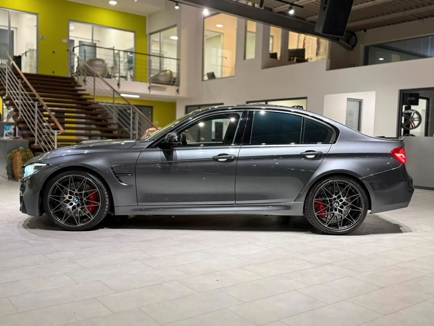 BMW Serie 3 F30 frente a sus rivales premium