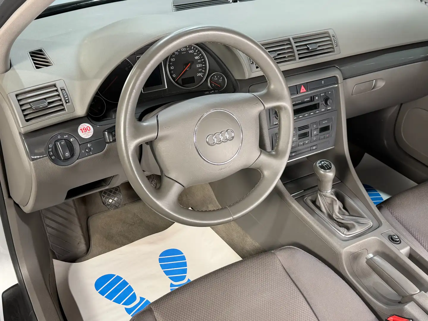 Por qué comprar un Audi A4 B6 hoy