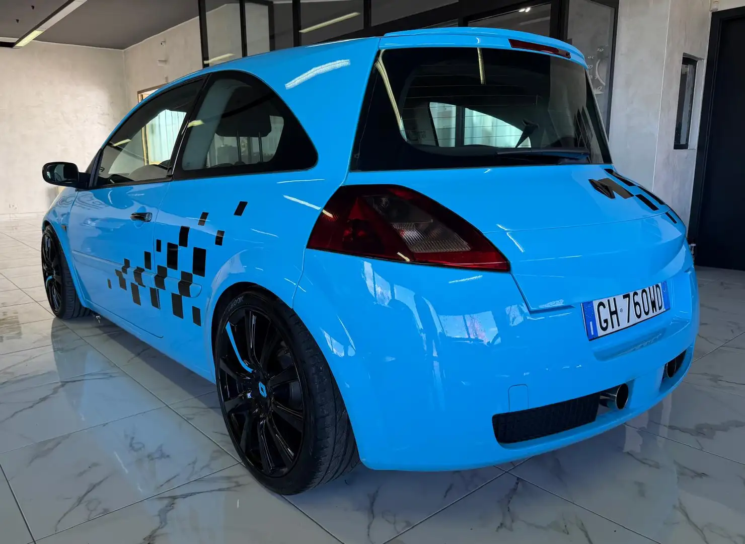 Motor 1.5 dCi en la inspección de un Renault Mégane II