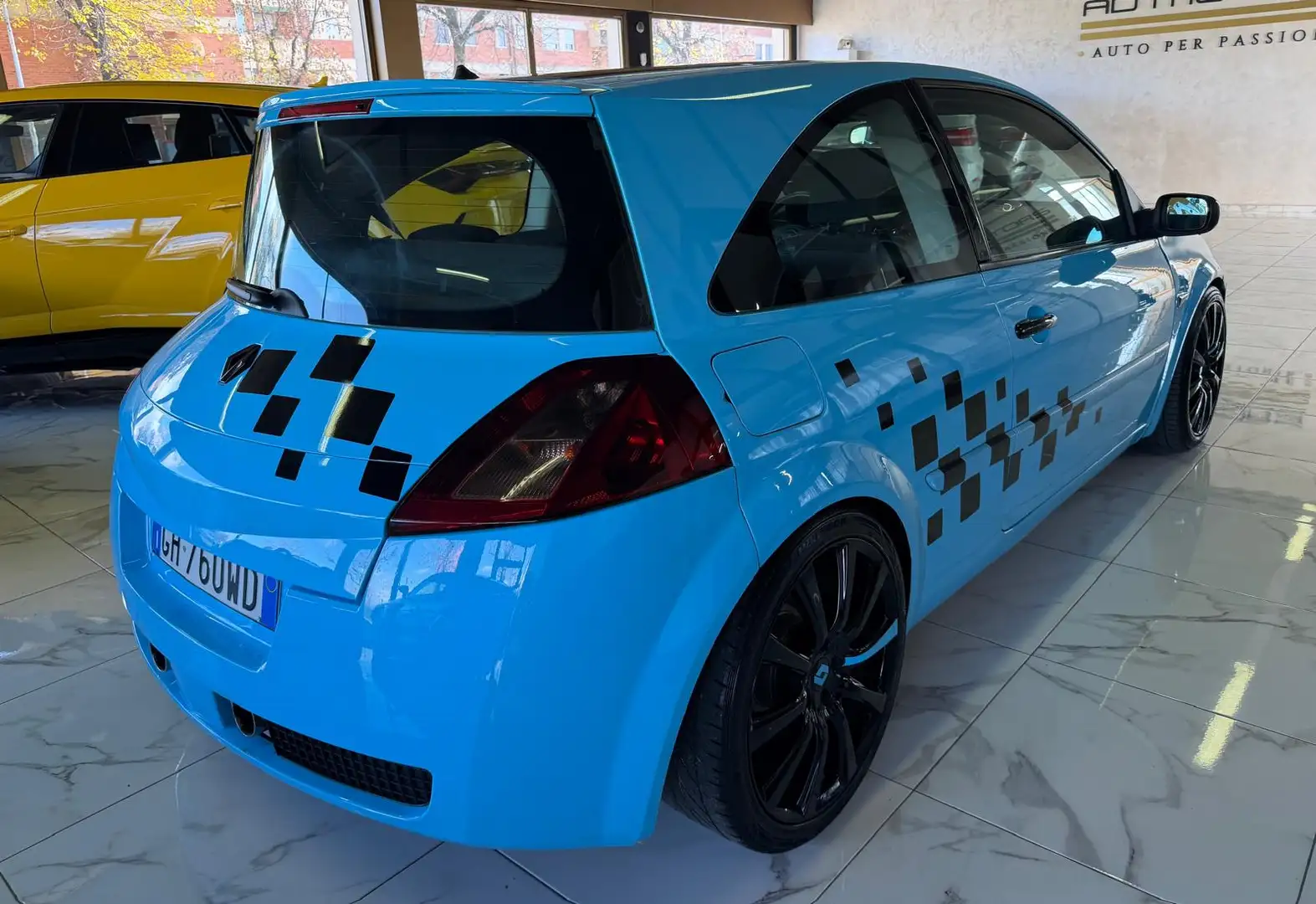 Inspección de un Renault Mégane II antes de comprar