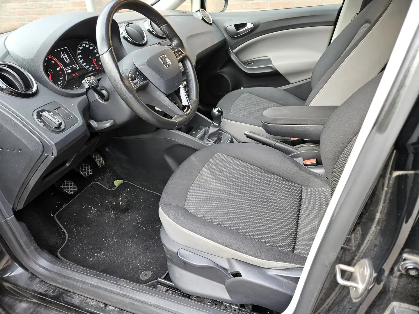 Motor 1.2 TSI en la inspección de un SEAT Ibiza Mk4