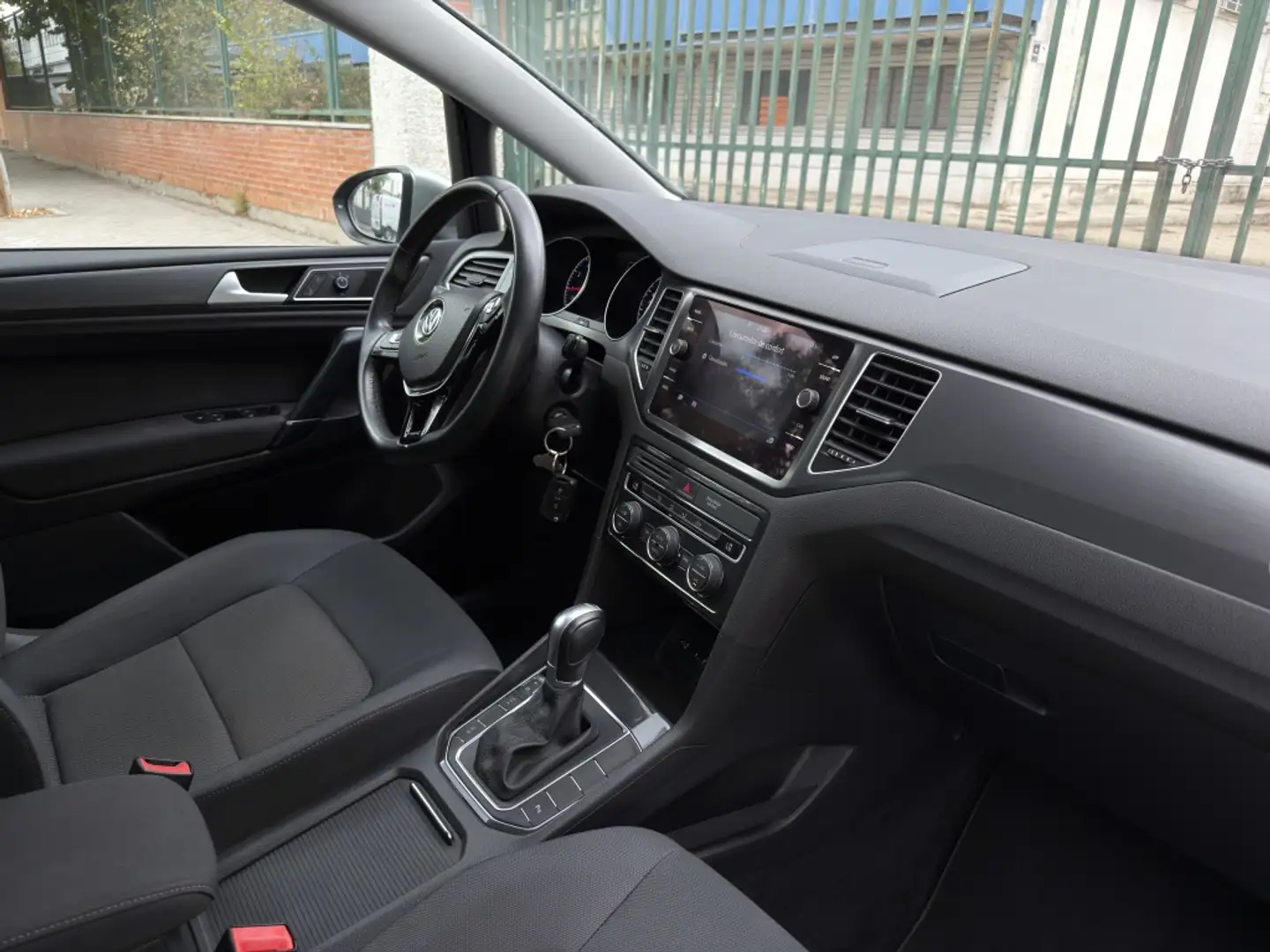 Volkswagen Golf GTI, detalle GTI y motor
