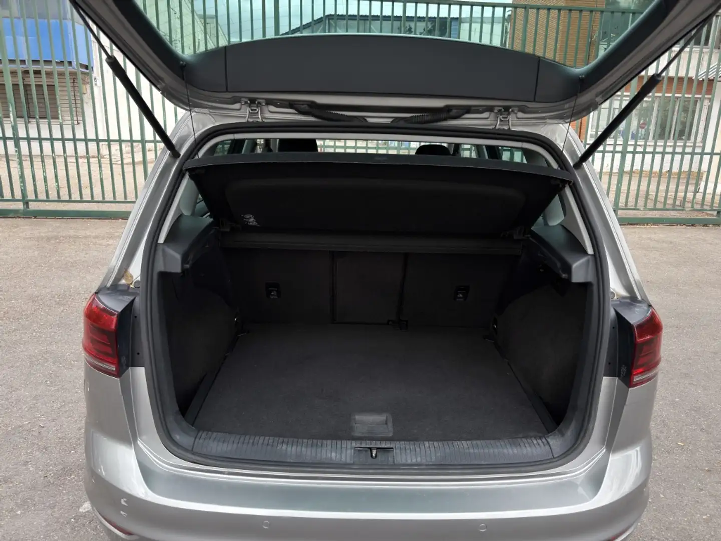 Volkswagen Golf GTI, circulando por carretera