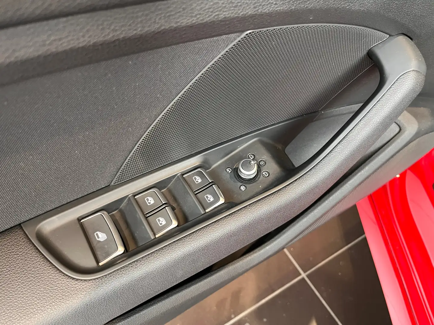 Carrocerías del Audi A3 8V Sportback y sedán