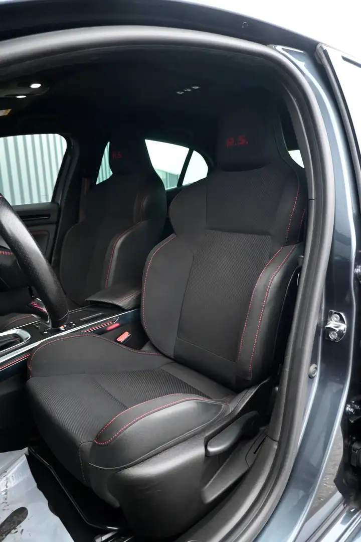 Documentación de un Renault Mégane IV